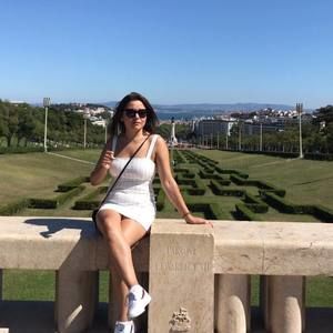 Meet your Posher, Nilab